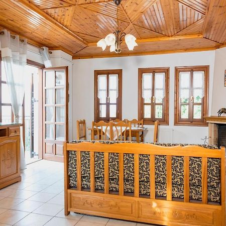 Domus Apartment ดามูคารี ภายนอก รูปภาพ